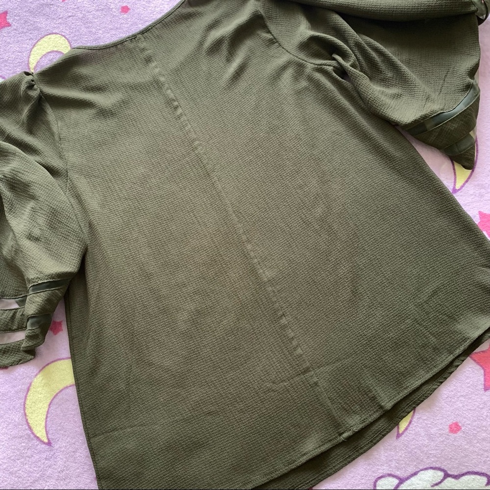 Umgee Blouse - Picture 10 of 10